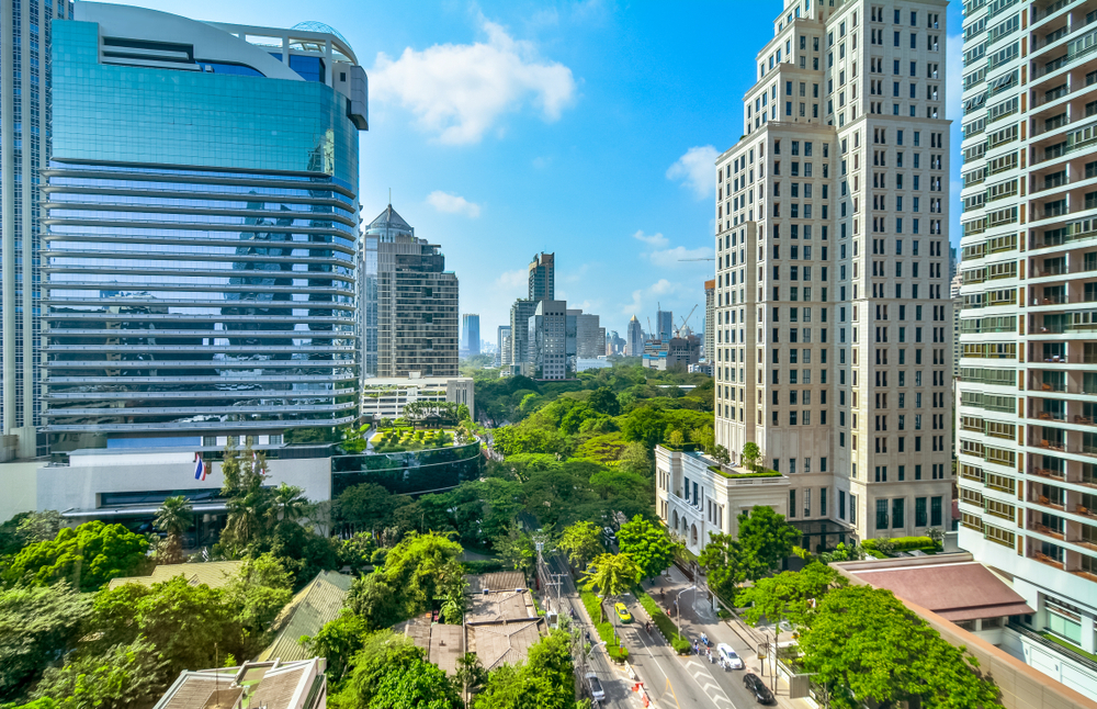 ถนนเพลินจิต หนึ่งในทำเลที่มีราคาที่ดินสูงที่สุดในกรุงเทพฯ