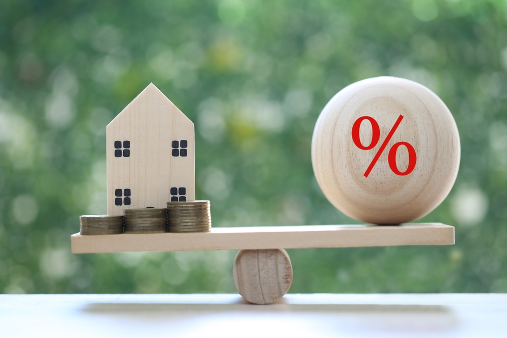 การซื้อบ้านช่วงอัตราดอกเบี้ยนโยบายต่ำ ควรศึกษาเงื่อนไขของแต่ละธนาคารให้ดี