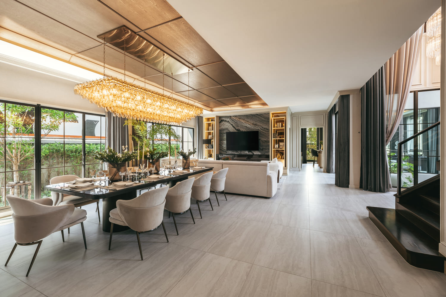 บ้านสไตล์ Modern French Renaissance 