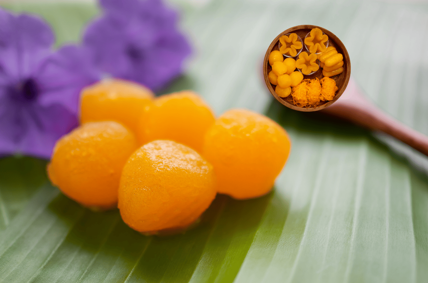 Thong Yod (Golden Drops)