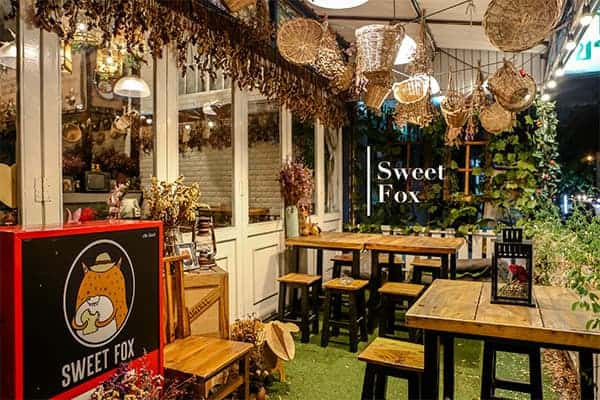 คาเฟ่ลาดพร้าว