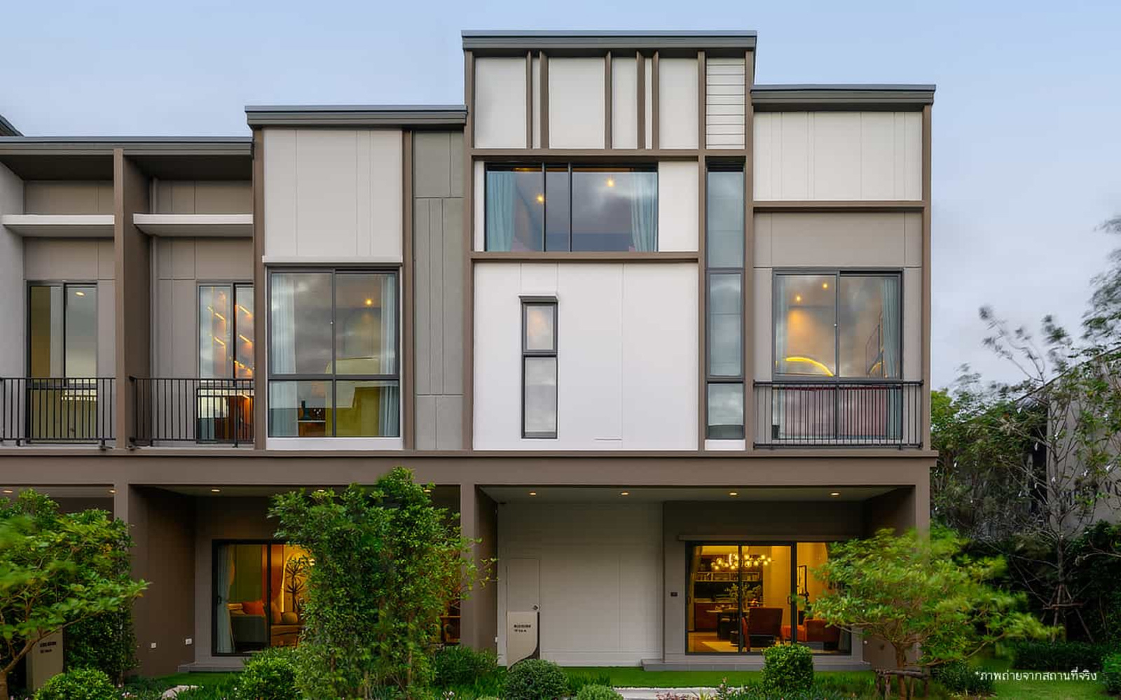 วี คอมพาวด์ บางนา-ศรีนครินทร์