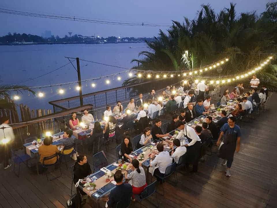 ร้านอาหารปีใหม่