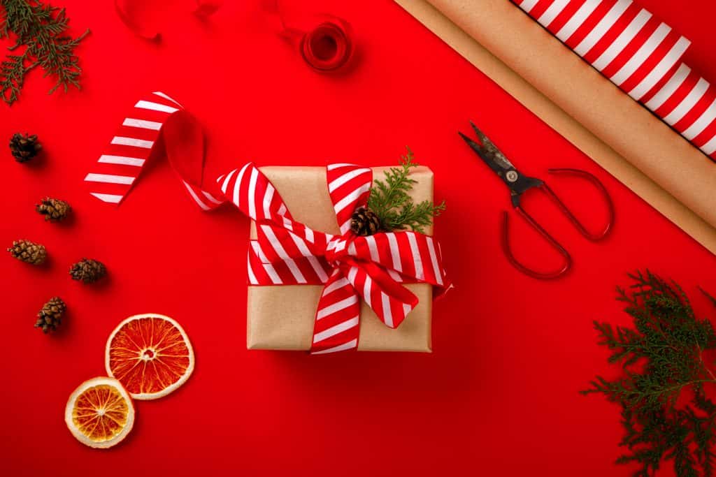 การจัดงานปีใหม่ที่บ้านด้วยการนำกล่องใช้แล้วมา DIY ในปาร์ตี้ปีใหม่ธีมรักษ์โลก