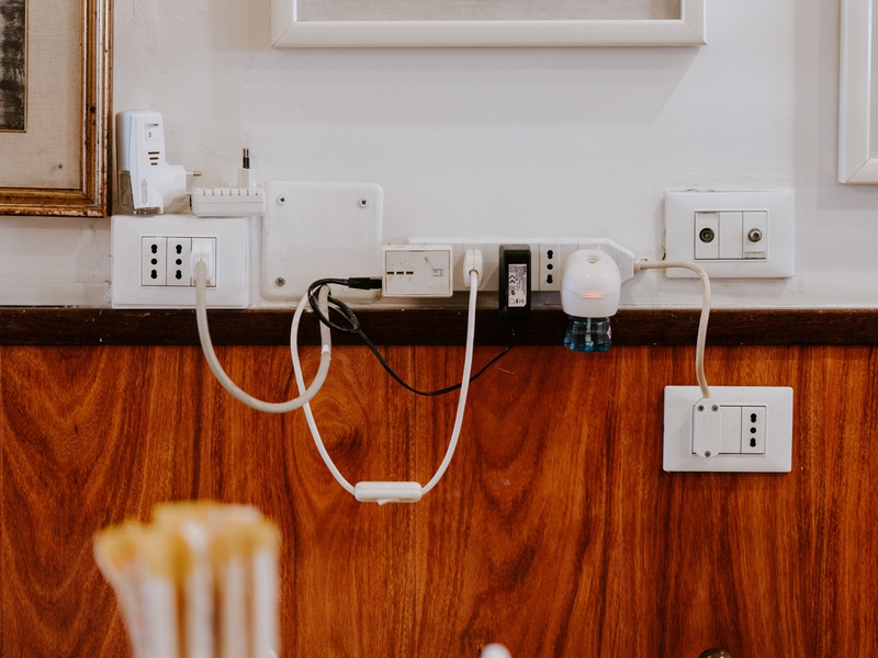 ฝากบ้านไว้กับ รปภ.