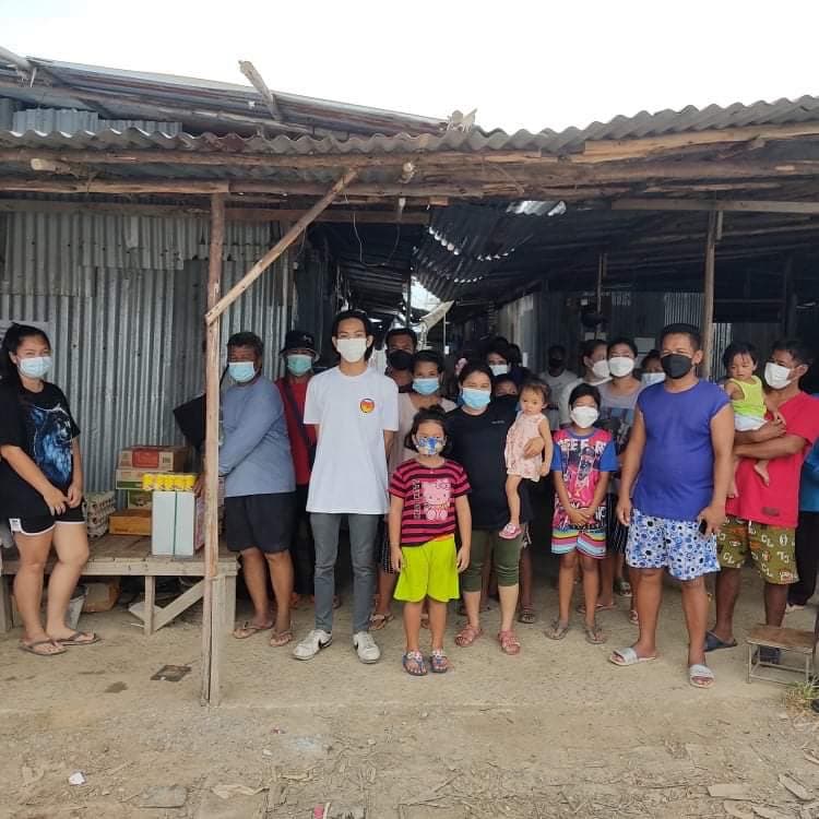 รับบริจาคเสื้อผ้า