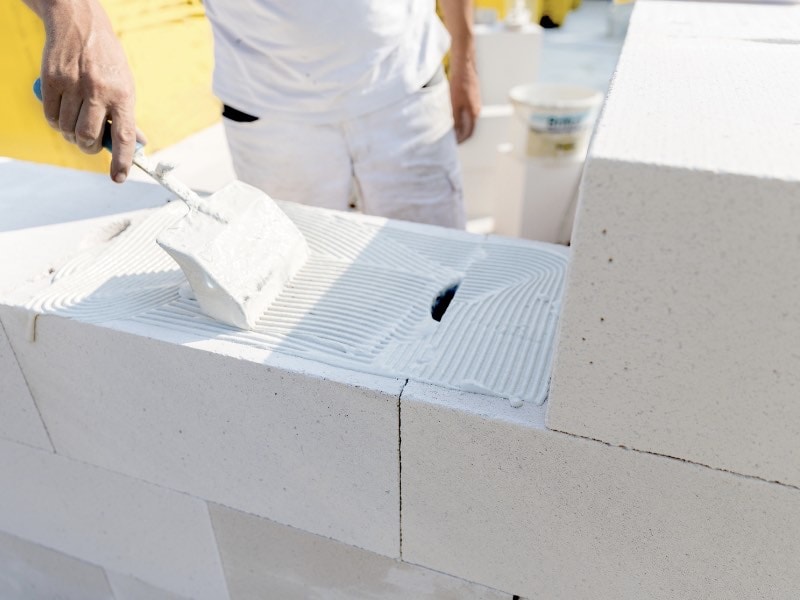 อิฐสร้างบ้าน