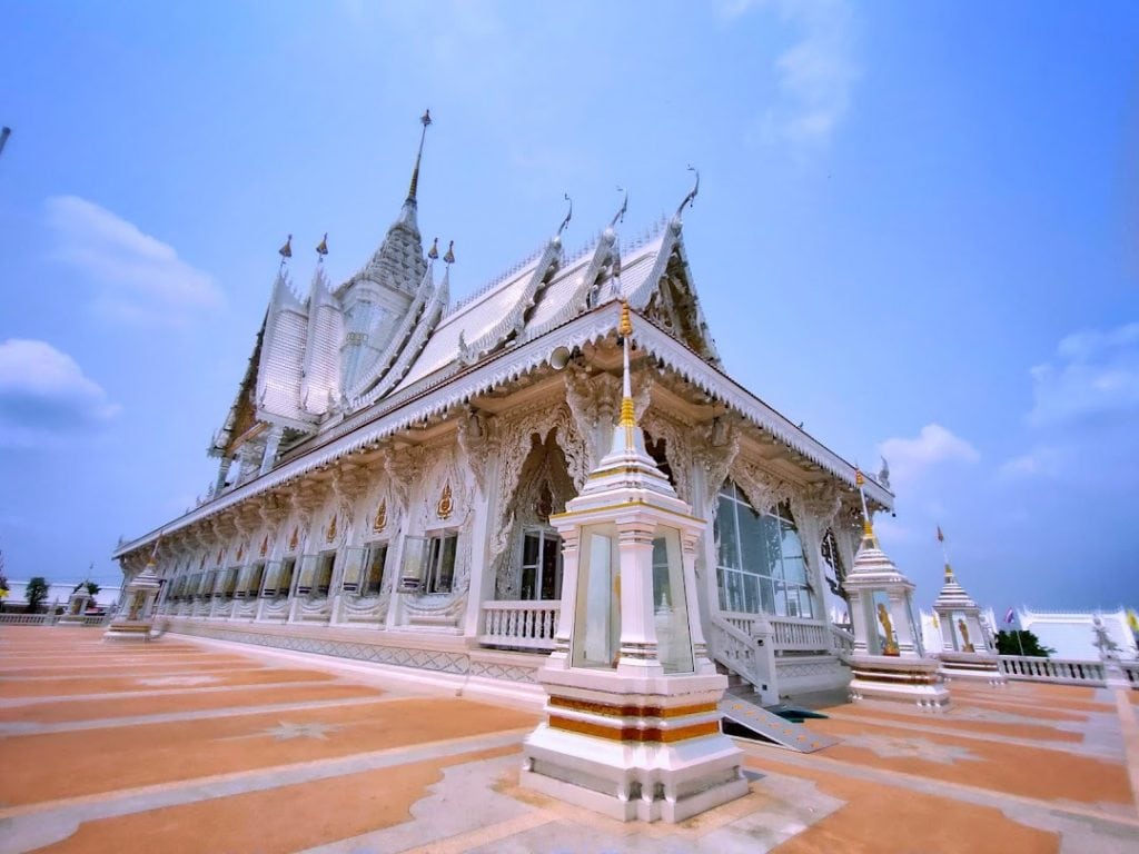 ไหว้พระ 9 วัด