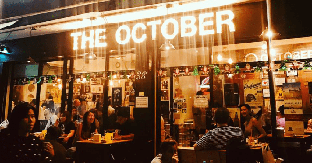 The October ร้านนั่งชิล ที่เที่ยววงเวียนใหญ่