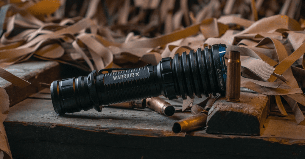 เครื่องมือช่างพื้นฐาน - ไฟฉาย